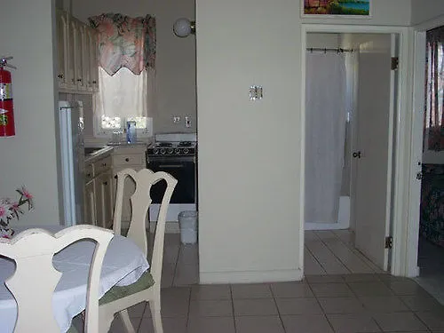 Village Hotel Ocho Rios 3*,